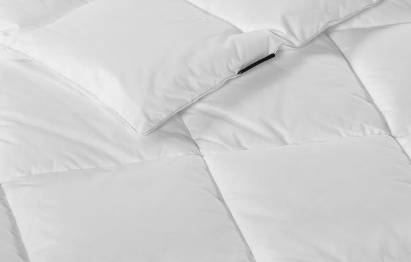 Best Down Alternative Comforters of 2026 - Silk & Snow Down Alternative Comforter image 1