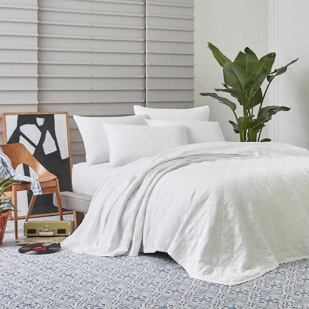 Best Quilts of 2026 - Brooklinen Linen Quilt image 1