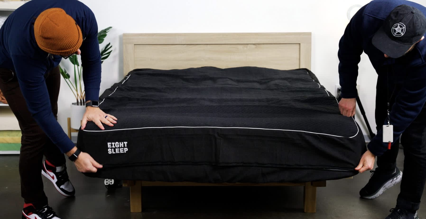 Best Mattress for Menopause in 2026 - Eight Sleep Pod 5 image 1