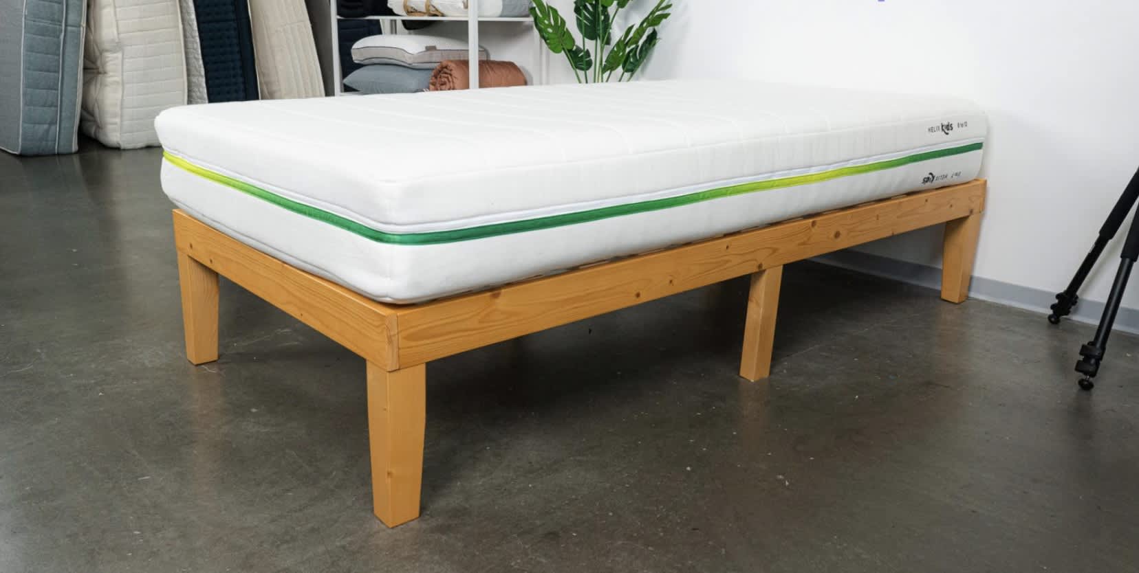 Best Mattress Under $1,000 in 2026 - Helix Kids image 1
