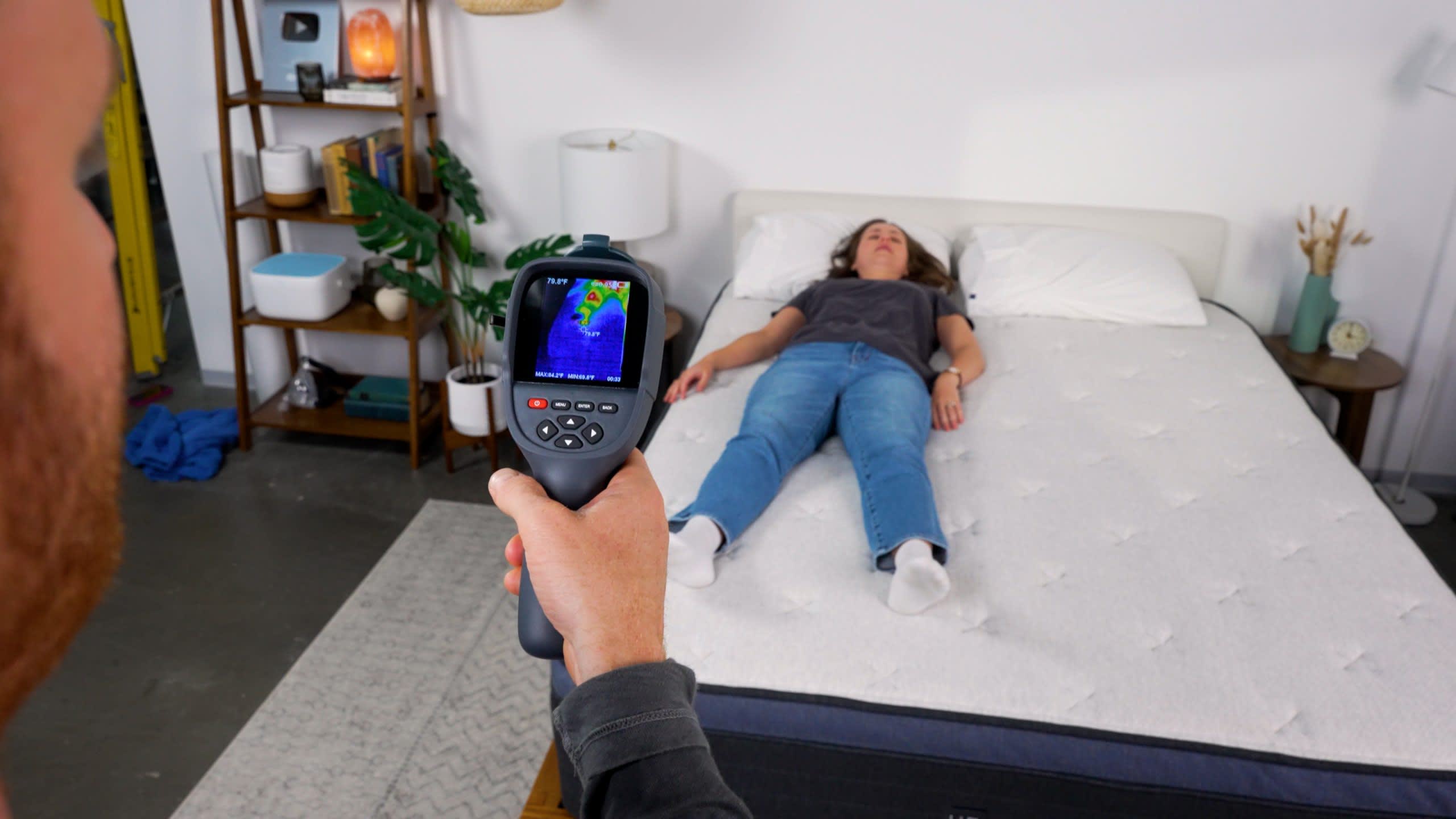 Best Mattress for Side Sleepers - Helix Midnight Luxe image 1