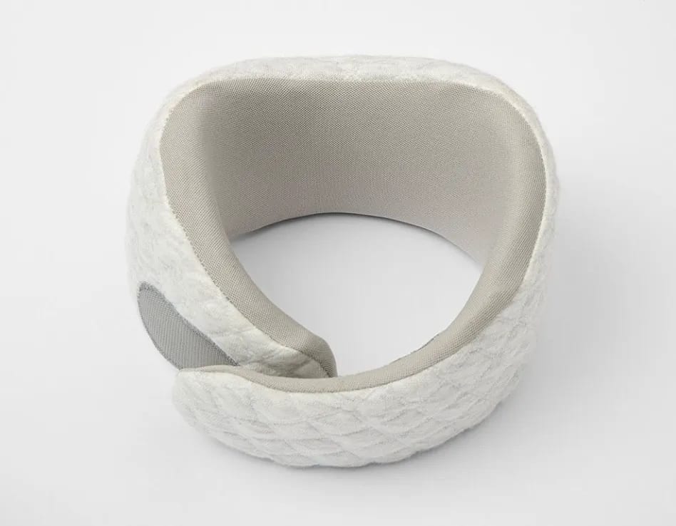 Best Travel Pillows of 2026 - Groove Go Pain Relief Travel Pillow image 1