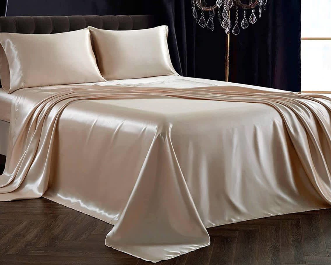 Best Silk Sheets of 2026 - Slipintosoft 22MM Silk Bedding Set image 1