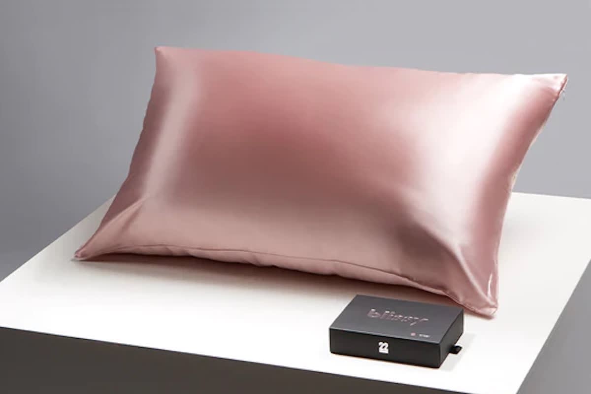 Best Silk Pillowcases of 2026 - Blissy Pillowcase image 1