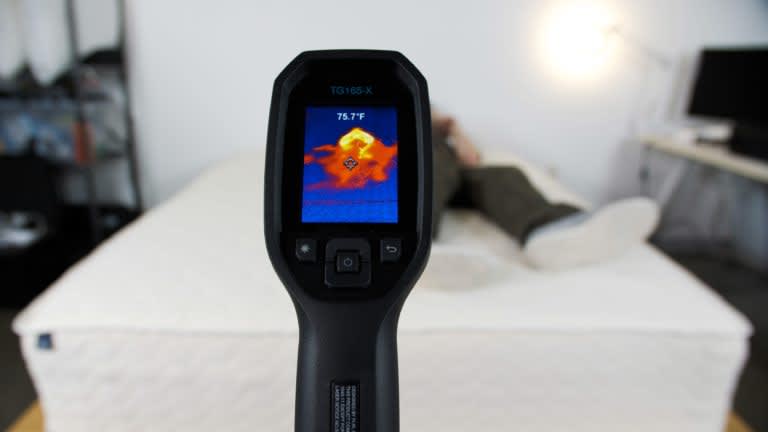 Sleep Foundation testing the WinkBeds EcoCloud mattress for heat retention with a thermal camera