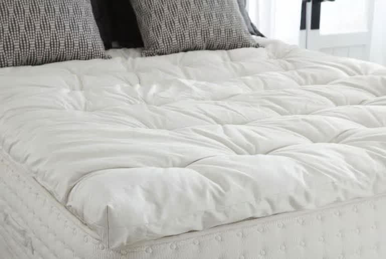 Best Soft Mattress Toppers - Best Luxury - PlushBeds Natural Wool Mattress Topper