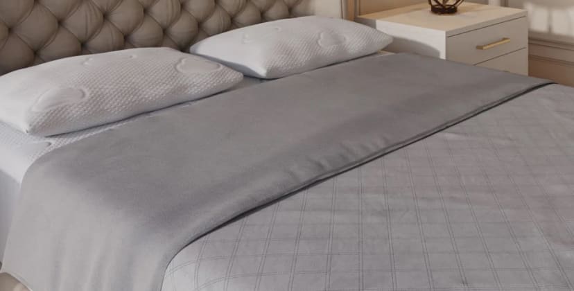 Brand photo of Puffy Deluxe Weighted Blanket
