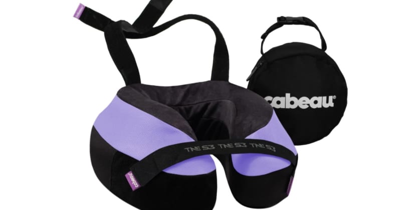 Product page photo of the Cabeau TNE Neck Pillow