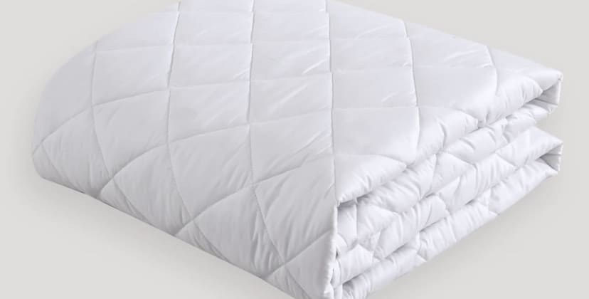 Product page photo of the Pure Parima Egyptian Cotton Mattress Protector