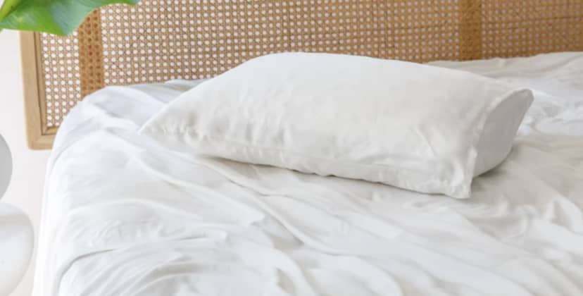 Product page photo of the Nest Bedding Easy Breather Jr.