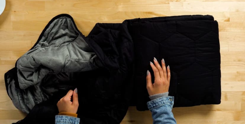 Best Weighted Blankets of 2025 - Best Value - Layla Weighted Blanket - 1