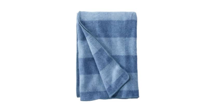 product image of the L.L.Bean Washable Wool Blanket.1
