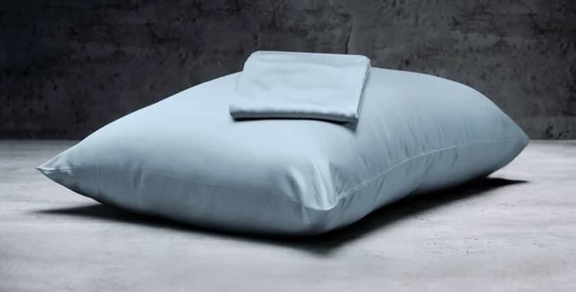 Brand photo of Luxome Luxury Pillowcase Set
